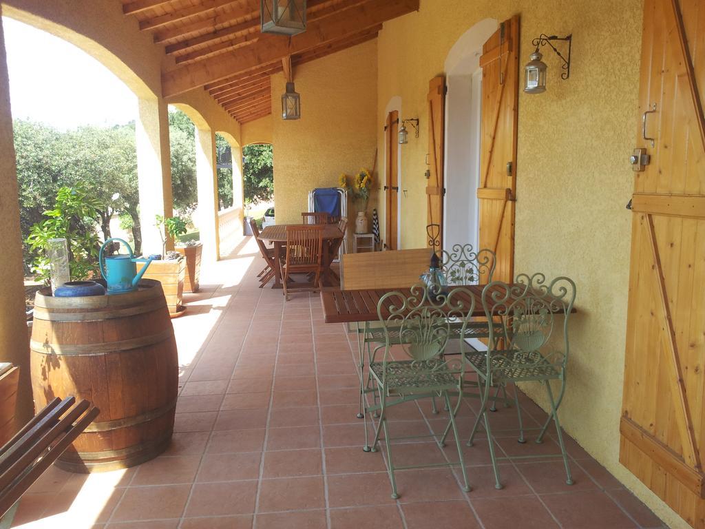 Mas De Courreges Hotel Saint-Hippolyte-du-Fort Exterior photo