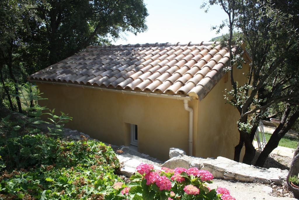 Mas De Courreges Hotel Saint-Hippolyte-du-Fort Exterior photo